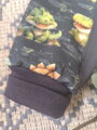 Baby dino - rostoucí tepláčky s kapsami a náplety