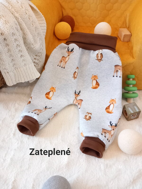 Zateplené batolecí rostoucí tepláčky s lesními zvířátky Zateplené batolecí rostoucí tepláčky s lesními zvířátky