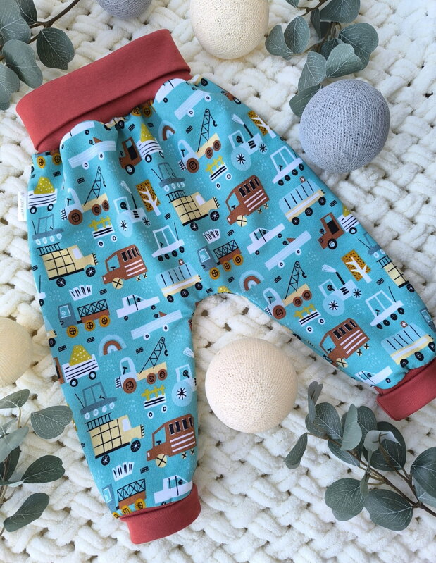 Motorová vozidla - rostoucí  batolecí tepláčky